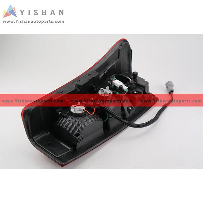 6)8-98233092-JL 8982330920 TAIL LAMP ASM R(LED)DARK RED DMAX2015
